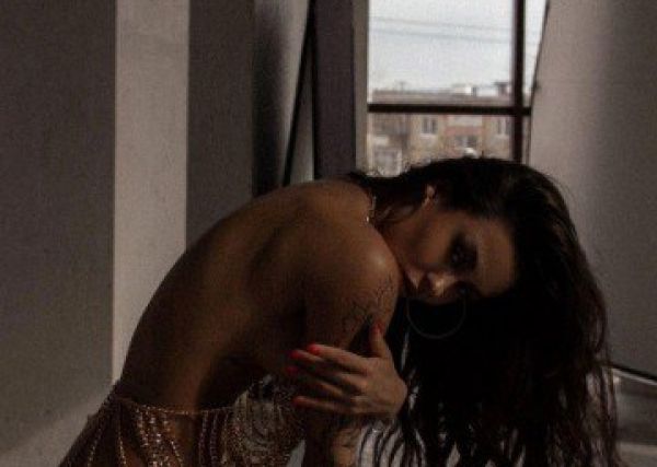 Проститутка Юля (Уссурийска, Центр), 2000 руб. за час общения.